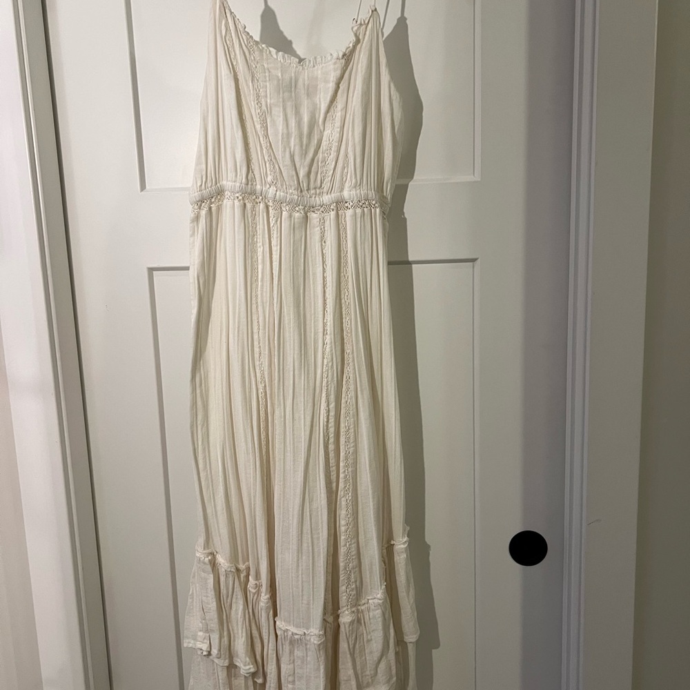 Elegant Cream Maxi Dress
